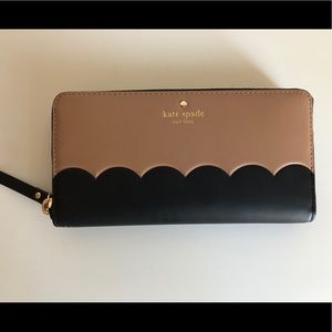 Kate Spade Wallet (new)